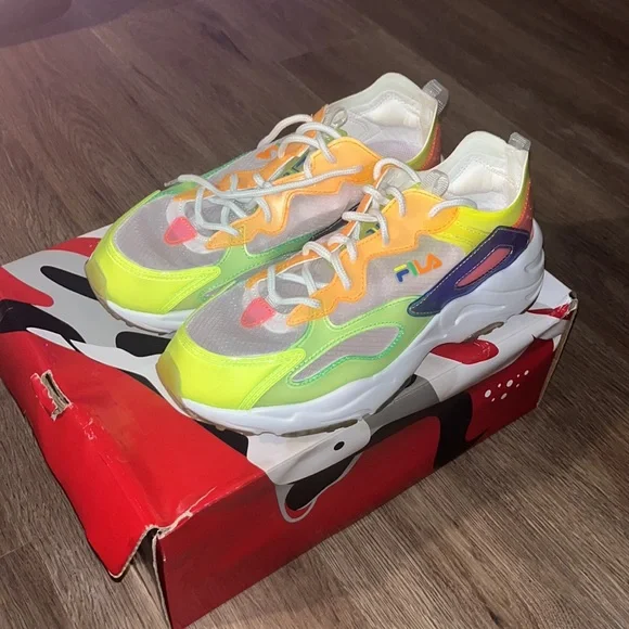 Fila multi colored sneakers - Picture 2 of 6